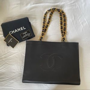 Vintage Chanel CC XL Chain Tote